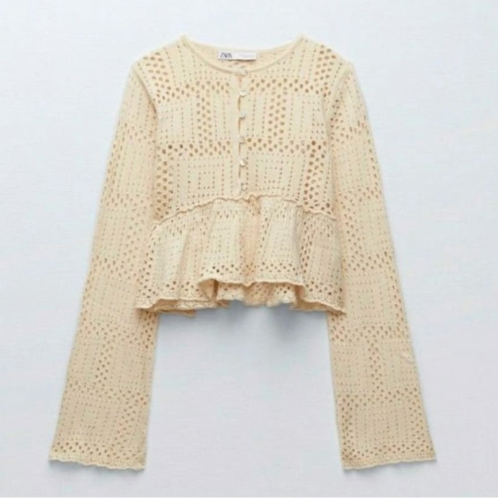 Zara open knit button top with flare sleeve
